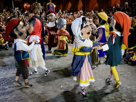 Fires de Sant Narc&iacute;s 2023. El preg&oacute;. Ball de capgrossos i gegants