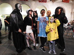 Fires de Sant Narc&iacute;s 2023. Zombie Walk de Girona