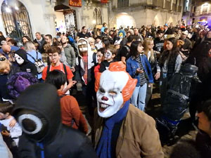 Fires de Sant Narc&iacute;s 2023. Zombie Walk de Girona