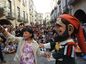Toc de Rams. Cerim&ograve;nia del canvi de rams de les gegantes