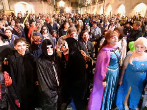 Fires de Sant Narc&iacute;s 2024. Zombie Walk de Girona
