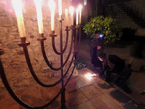 Nadal 2023. Commemoraci&oacute; de la Hanukk&agrave; al Centre Bonastruc &ccedil;a Porta
