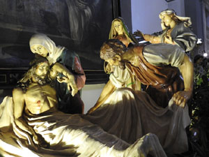 Setmana Santa 2024 a Girona. Exposanta a l'esgl&eacute;sia dels Dolors