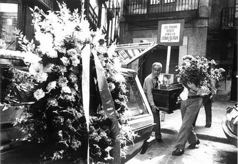 Enterrament de Llu&iacute;s Batlle. Pla&ccedil;a de l'Oli. 1983