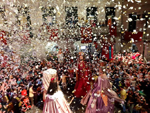 Fires de Sant Narc&iacute;s 2024. Ball de l'&Agrave;liga, capgrossos i gegants