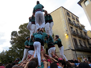 Fires 2025. Els Castells de Vig&iacute;lia amb els Marrecs de Salt i la Colla Castellera Esperxats de l'Estany