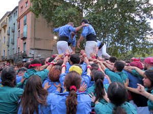 Fires 2025. Els Castells de Vig&iacute;lia amb els Marrecs de Salt i la Colla Castellera Esperxats de l'Estany