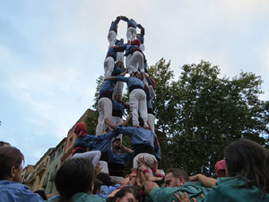 Fires 2025. Els Castells de Vig&iacute;lia amb els Marrecs de Salt i la Colla Castellera Esperxats de l'Estany