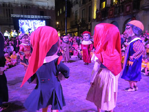 Ball de l'&agrave;liga, capgrossos i gegants