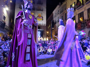 Ball de l'&agrave;liga, capgrossos i gegants