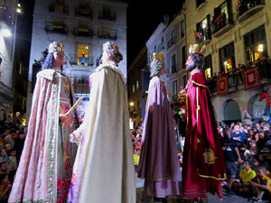 Ball de l'&agrave;liga, capgrossos i gegants