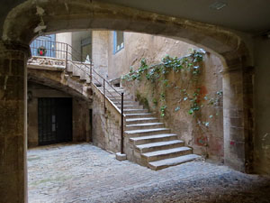Casa Burgu&egrave;s o Sambola
