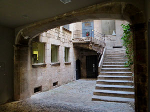 Casa Burgu&egrave;s o Sambola