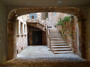 Casa Burgu&egrave;s o Sambola