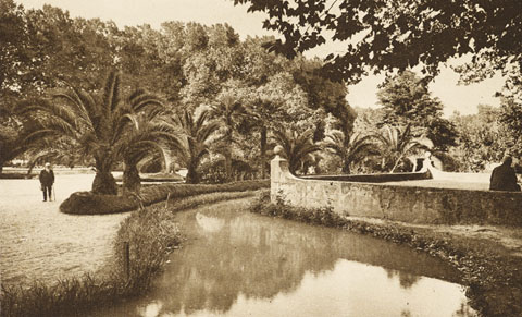 El Temple dels M&uacute;sics i els Jardins de la Devesa. Ca. 1930