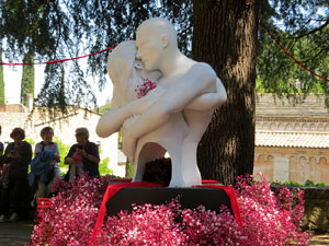Temps de Flors 2025. Passeig Arqueol&ograve;gic. Font
