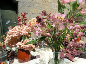 Temps de Flors 2025. Catedral. Passad&iacute;s fossat de l'absis