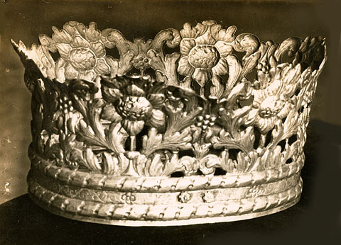 Corona d'un dels Quatre Sants m&agrave;rtirs. Catedral de Girona. 1919