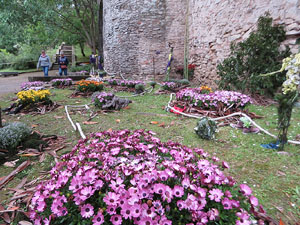 Temps de Flors 2026. Passeig Arqueo&ograve;gic, entrada claustre