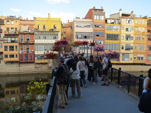 Temps de Flors 2026. Pont de Sant Agust&iacute;