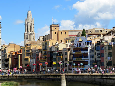 Temps de Flors 2026. Pont de Sant Agust&iacute;