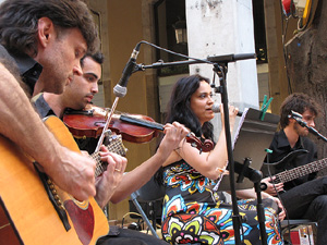 Ampliar