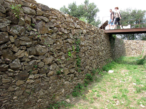 El fossar, des de dins