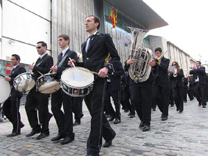 Cercavila de la banda de m&uacute;sica La Lira