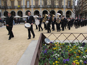Cercavila de la banda de m&uacute;sica La Lira