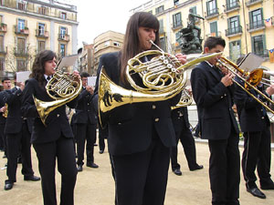 Cercavila de la banda de m&uacute;sica La Lira