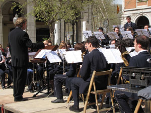 Concert de la banda La Lira a la pla&ccedil;a de la Independ&egrave;ncia