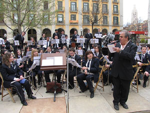Concert de la banda La Lira a la pla&ccedil;a de la Independ&egrave;ncia