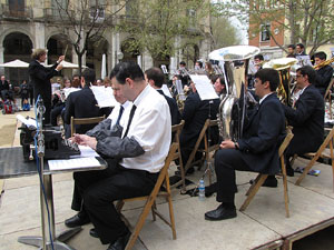 Concert de la banda La Lira a la pla&ccedil;a de la Independ&egrave;ncia