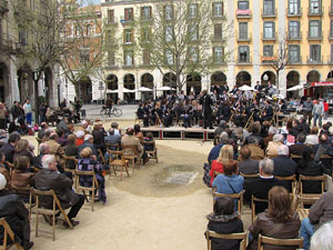 Concert de la banda La Lira a la pla&ccedil;a de la Independ&egrave;ncia