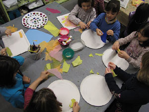 Taller de decoraci&oacute; nadalenca al Museu d'Art