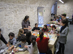 Taller de decoraci&oacute; nadalenca al Museu d'Art