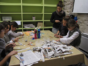 Taller de decoraci&oacute; nadalenca al Museu d'Art
