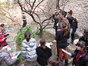 Taller de decoraci&oacute; nadalenca al Museu d'Art de Girona