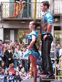 Espectacle de circ a c&agrave;rrec de CIRCO LOS