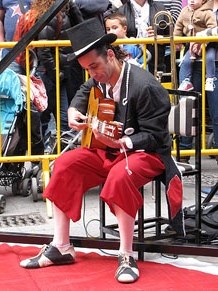 Espectacle de circ a c&agrave;rrec de CIRCO LOS