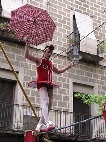 Espectacle de circ a c&agrave;rrec de CIRCO LOS