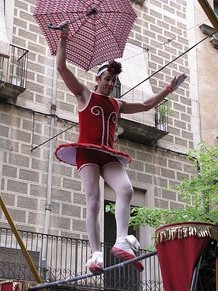 Espectacle de circ a c&agrave;rrec de CIRCO LOS