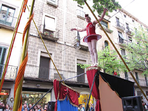 Espectacle de circ a c&agrave;rrec de CIRCO LOS