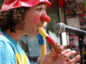 Espectacle de circ a c&agrave;rrec de MABSUTINS