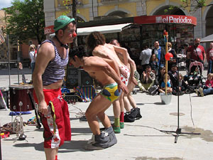 Espectacle de circ a c&agrave;rrec de MABSUTINS
