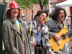 Espectacle de circ a c&agrave;rrec de MABSUTINS