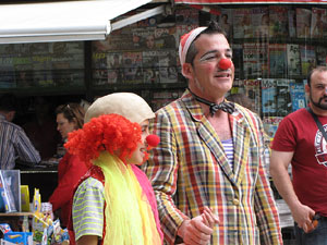 Espectacle de circ a c&agrave;rrec de MABSUTINS