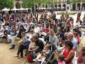 Espectacle de circ a c&agrave;rrec de MABSUTINS