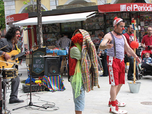 Espectacle de circ a c&agrave;rrec de MABSUTINS