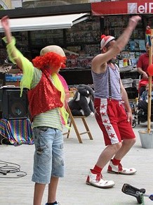Espectacle de circ a c&agrave;rrec de MABSUTINS